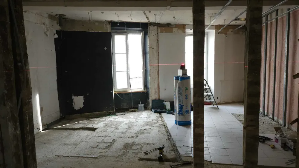 Création et aménagement d'un appartement T2 - AVANT (3)