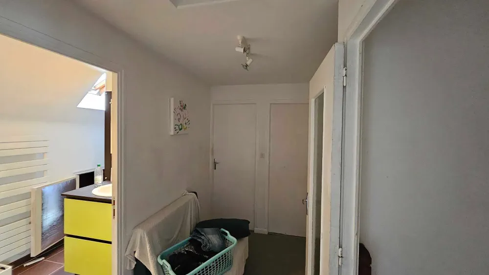 Aménagement d'un étage d'une maison individuelle - AVANT (4)
